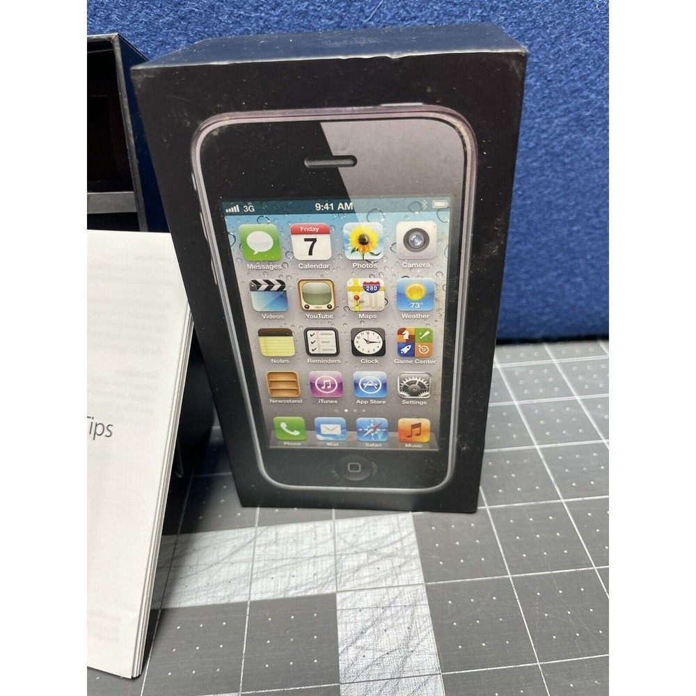 Apple iPhone‎ 3GS Box Only 8 GB Black NO PHONE